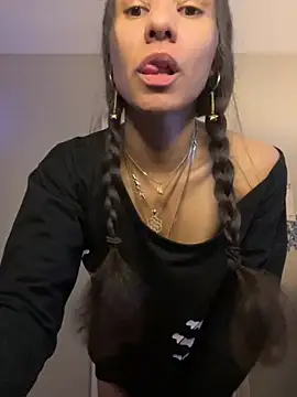  Neeka  online show from October 23, 3:17 am