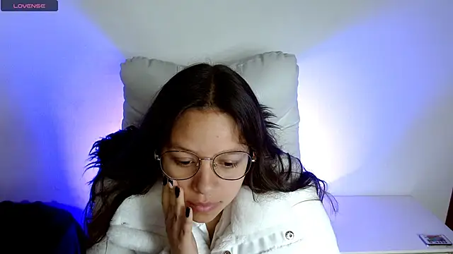 SamanthaRoldaan online show from March 19, 4:34 pm