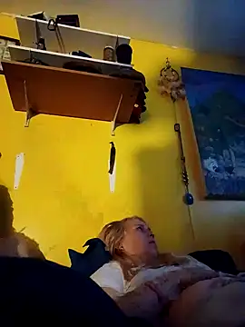 AutumnLights420 online show from December 19, 2:40 am