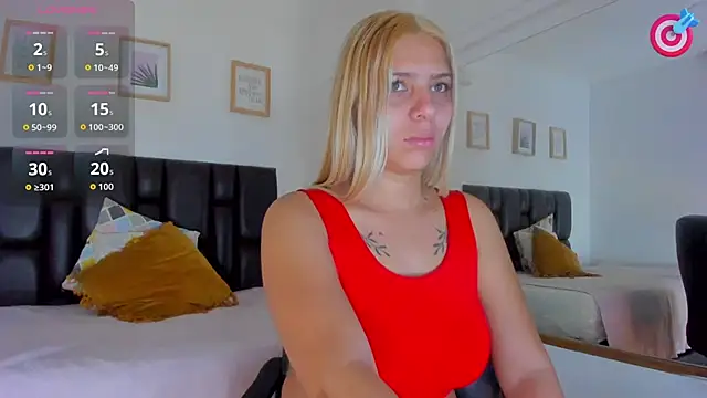 Snapshot of lana-rosse chatting on June 15, 12:07 pm lana-rosse online show from June 15, 12:07 pm