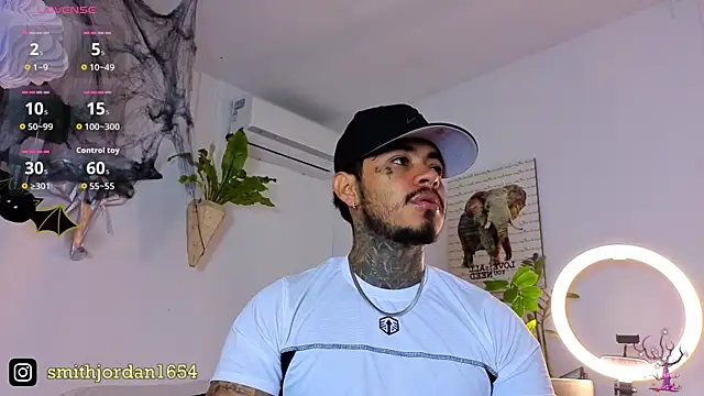 JordanSmiith  online show from October 23, 8:51 pm