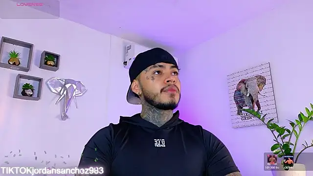 JordanSmiith  online show from February 14, 8:38 pm