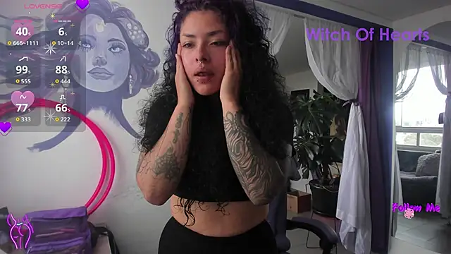 Snapshot of witchviolet chatting on May 29, 7:56 pm witchviolet online show from May 29, 7:56 pm