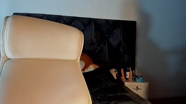 Linisprincehot69 online show from March 20, 8:09 am