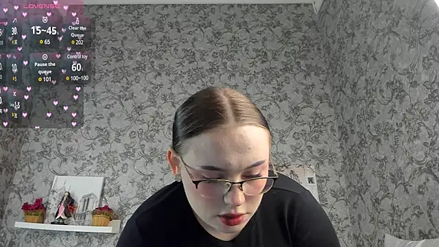 Tina Walker online show from March 16, 1:17 pm