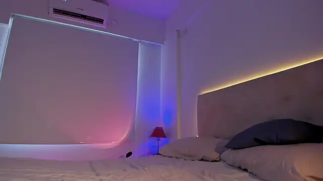 alaskavenom  online show from November 17, 6:46 pm