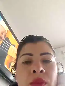 queen fetish online show from December 3, 7:44 pm