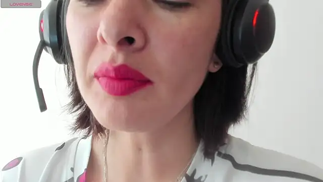 queen fetish online show from November 21, 12:48 pm