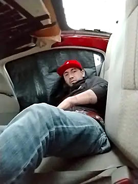 Snapshot of prettyboi6992 chatting on February 12, 12:16 am prettyboi6992 online show from February 12, 12:16 am