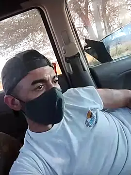 Snapshot of prettyboi6992 chatting on October 4, 8:40 pm prettyboi6992 online show from October 4, 8:40 pm