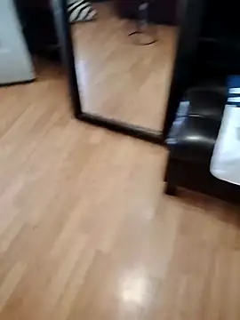 Snapshot of prettyboi6992 chatting on November 24, 6:07 pm prettyboi6992 online show from November 24, 6:07 pm