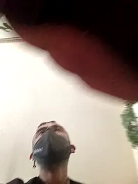 Snapshot of prettyboi6992 chatting on January 9, 6:53 pm prettyboi6992 online show from January 9, 6:53 pm