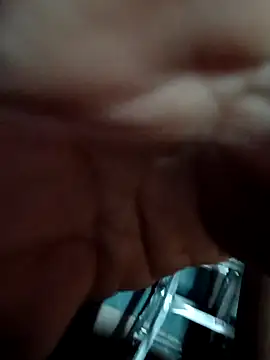 Snapshot of prettyboi6992 chatting on February 8, 4:27 am prettyboi6992 online show from February 8, 4:27 am