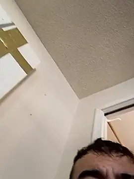 Snapshot of prettyboi6992 chatting on February 11, 5:51 pm prettyboi6992 online show from February 11, 5:51 pm