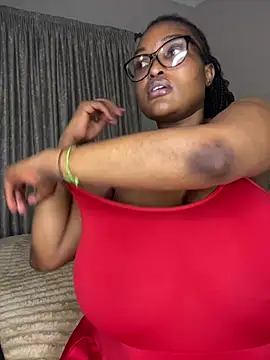 Bustygoddess32 online show from February 14, 9:00 pm