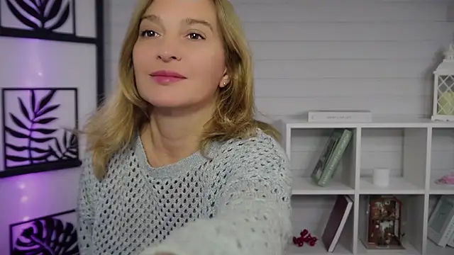 Snapshot of ms_natty chatting on October 6, 12:02 pm ms natty online show from October 6, 12:02 pm