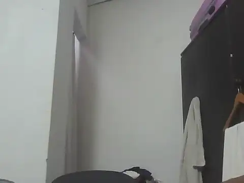 Sexxybella27 online show from November 11, 8:42 pm