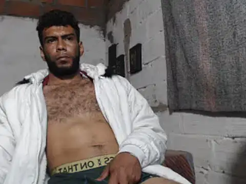 erik alexander online show from December 24, 9:39 am