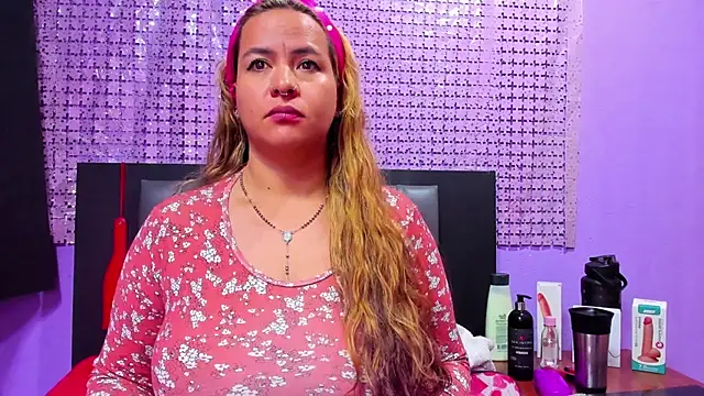 hazel 34 online show from March 21, 4:06 am