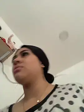 Charlotte cutee18 online show from October 14, 3:46 pm