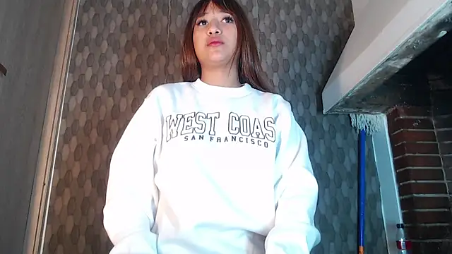 angelicatorrecm101 online show from December 24, 11:06 am