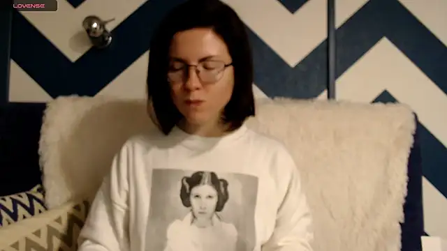 vaders daughter online show from December 13, 8:37 pm