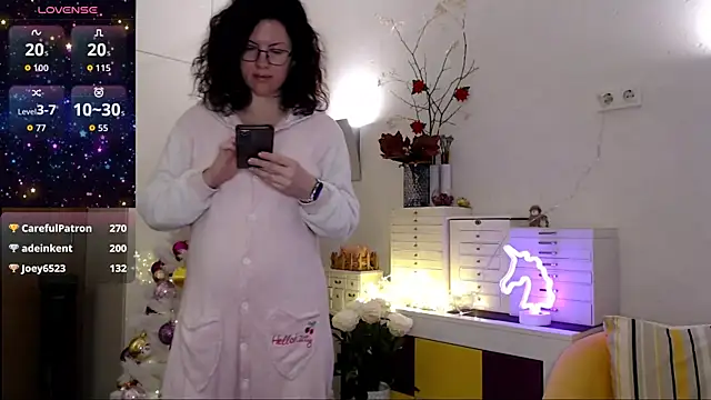 vaders daughter online show from December 16, 5:23 am