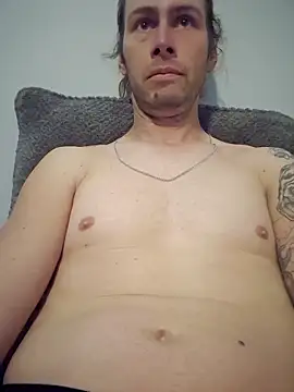 Snapshot of cdressupdiva chatting on February 7, 6:11 pm cdressupdiva online show from February 7, 6:11 pm