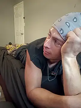 Snapshot of cdressupdiva chatting on February 21, 9:16 pm cdressupdiva online show from February 21, 9:16 pm