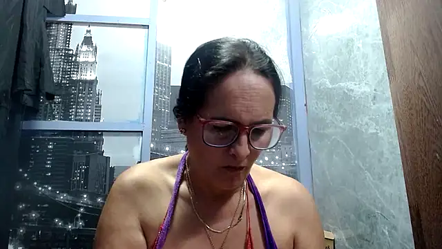 Nastylatinaxxx online show from February 22, 11:36 pm