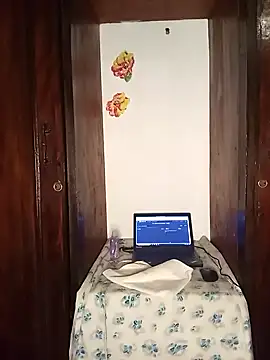 The-Peach-Flexer online show from October 25, 10:48 pm