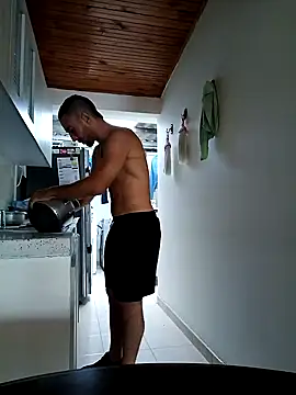 Snapshot of sebasxx97 chatting on January 31, 1:23 pm sebasxx97 online show from January 31, 1:23 pm