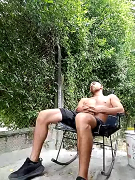 Snapshot of sebasxx97 chatting on January 31, 4:27 pm sebasxx97 online show from January 31, 4:27 pm