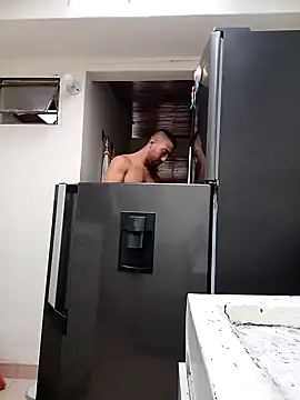 Snapshot of sebasxx97 chatting on February 5, 1:22 pm sebasxx97 online show from February 5, 1:22 pm