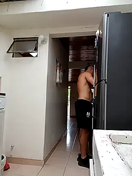 Snapshot of sebasxx97 chatting on February 7, 7:38 pm sebasxx97 online show from February 7, 7:38 pm