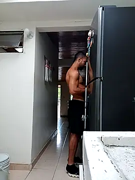 Snapshot of sebasxx97 chatting on February 27, 1:17 pm sebasxx97 online show from February 27, 1:17 pm