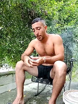 Snapshot of sebasxx97 chatting on March 3, 4:03 pm sebasxx97 online show from March 3, 4:03 pm