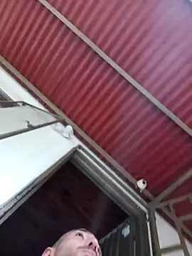 Snapshot of sebasxx97 chatting on March 5, 12:11 pm sebasxx97 online show from March 5, 12:11 pm