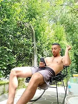 Snapshot of sebasxx97 chatting on October 26, 5:52 pm sebasxx97 online show from October 26, 5:52 pm