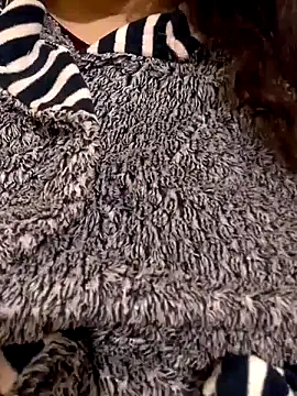 Snapshot of Zanoba-16 chatting on December 16, 9:31 pm Zanoba-16 online show from December 16, 9:31 pm