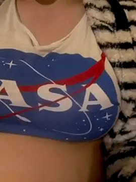 Snapshot of Zanoba-16 chatting on March 10, 1:54 am Zanoba-16 online show from March 10, 1:54 am