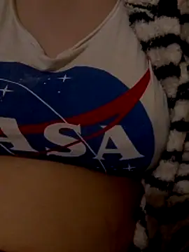 Snapshot of Zanoba-16 chatting on March 11, 2:28 am Zanoba-16 online show from March 11, 2:28 am