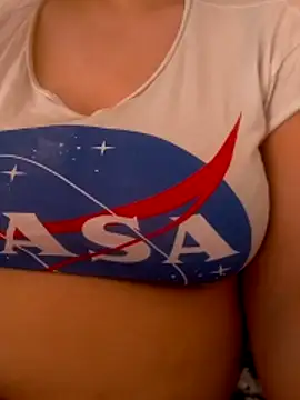 Snapshot of Zanoba-16 chatting on March 12, 1:17 pm Zanoba-16 online show from March 12, 1:17 pm