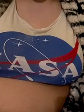 Snapshot of Zanoba-16 chatting on March 13, 2:29 am Zanoba-16 online show from March 13, 2:29 am