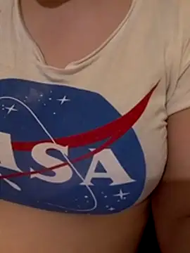 Snapshot of Zanoba-16 chatting on March 24, 5:18 pm Zanoba-16 online show from March 24, 5:18 pm