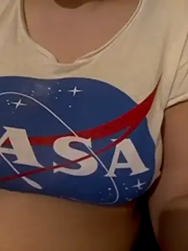 Snapshot of Zanoba-16 chatting on March 29, 1:49 am Zanoba-16 online show from March 29, 1:49 am