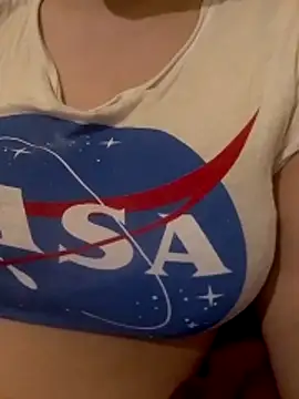 Snapshot of Zanoba-16 chatting on March 30, 9:10 am Zanoba-16 online show from March 30, 9:10 am