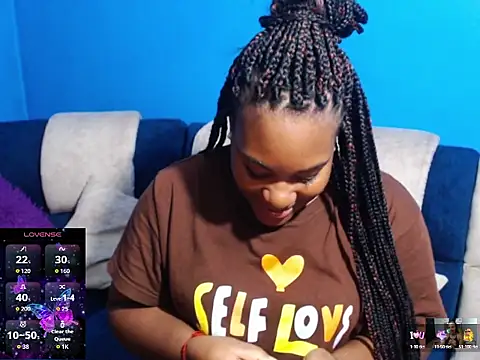 Snapshot of the_pearl199 chatting on January 17, 1:43 am the pearl199 online show from January 17, 1:43 am