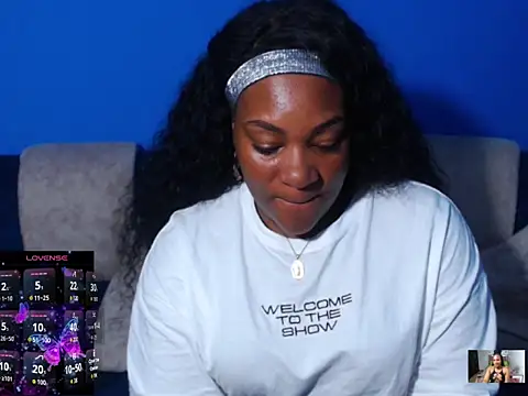 Snapshot of the_pearl199 chatting on February 22, 6:02 am the pearl199 online show from February 22, 6:02 am