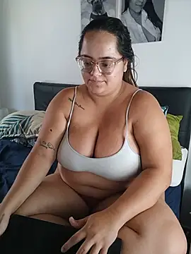 RachellGraham online show from July 28, 4:39 pm